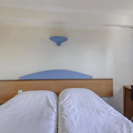 Brit Essentiel Saint-flour Otel