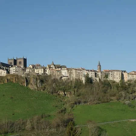Brit Essentiel Saint-flour 2* Saint-Flour (Cantal)