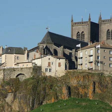 Hotel Brit Essentiel Saint-flour 2*