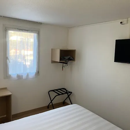 Hotel Brit Essentiel Saint-flour 2*